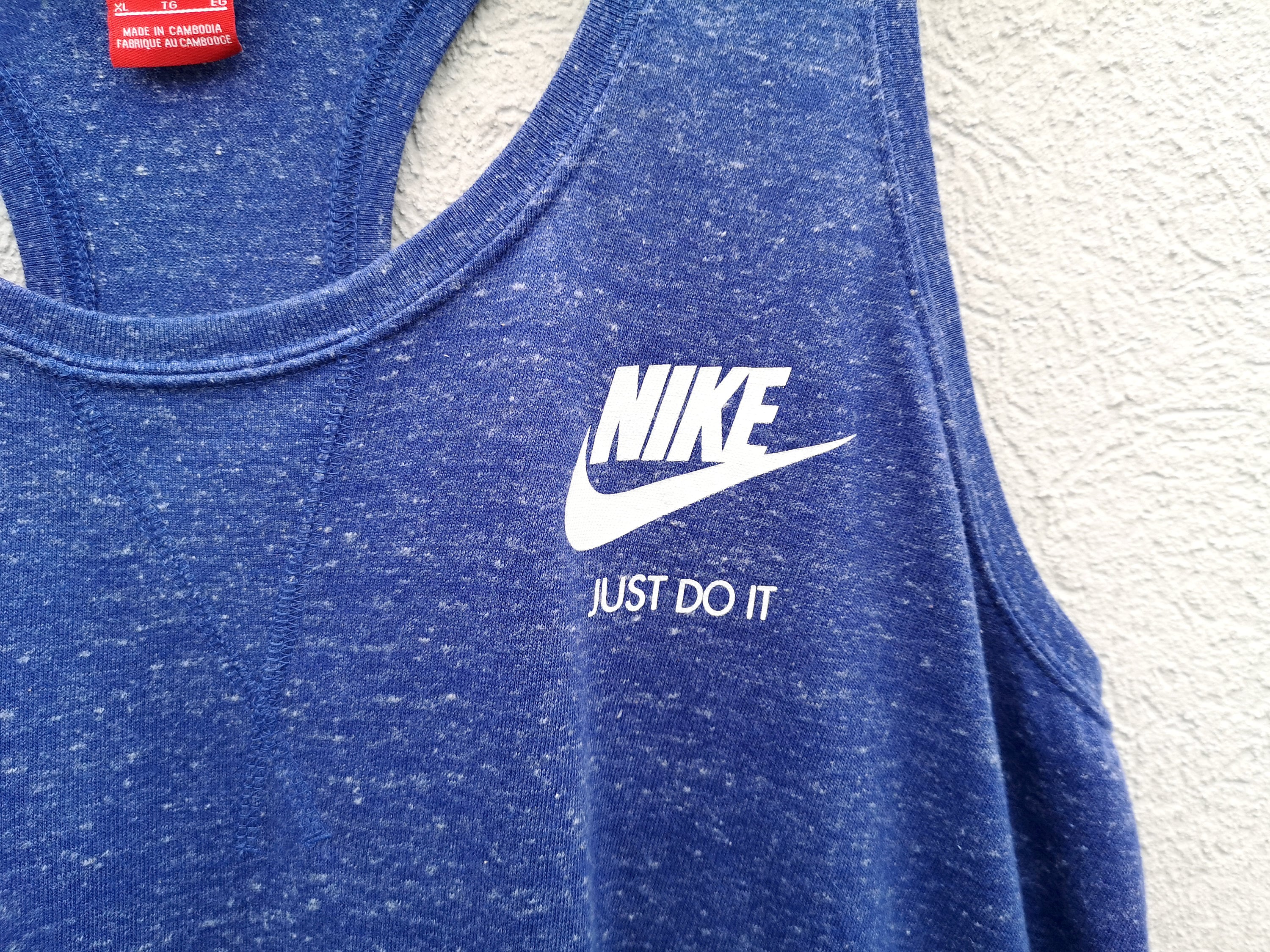 nike royal blue tank top