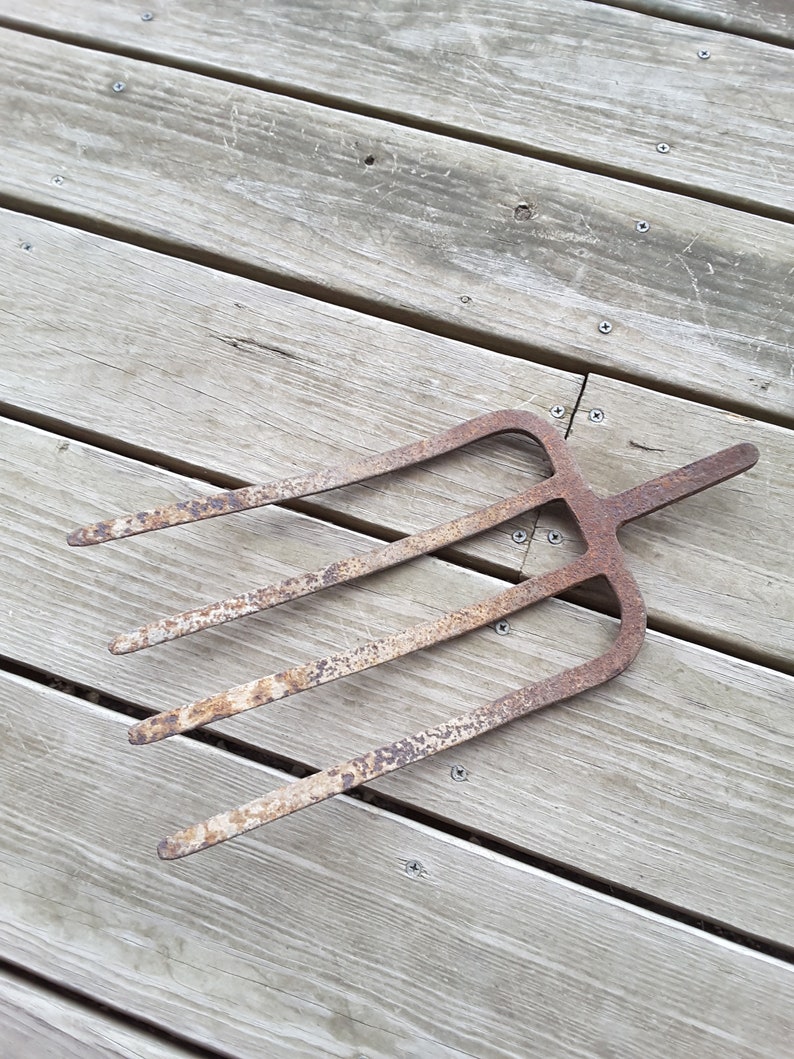 Vintage Antique Cast Iron HAY FORK Potato Fork Bulb Digger 4 Tine Head