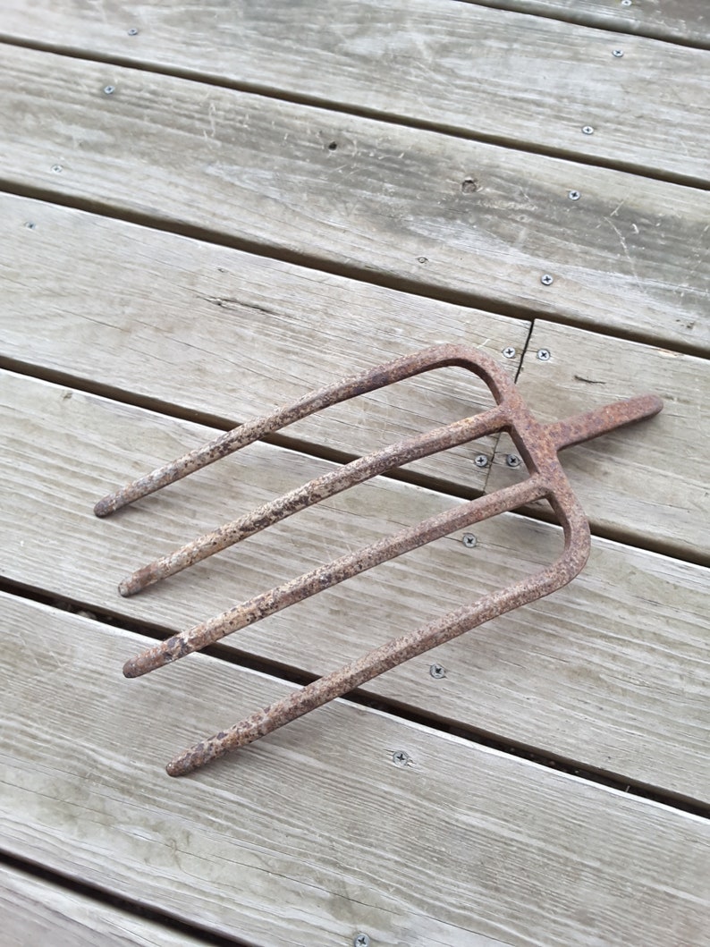 Vintage Antique Cast Iron HAY FORK Potato Fork Bulb Digger 4 Tine Head