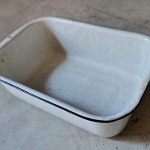 Vintage Enamelware Refrigerator Food Storage Container, enamel box or bin