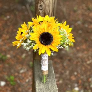 Sunflower and Baby's Breath Bouquet, Wedding Bouquet, Bride Bouquet, Bridesmaid Bouquet, Rustic Wedding Flowers, Country Bouquet image 2