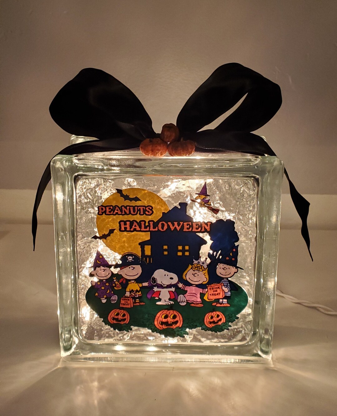 Charlie Brown Halloween Decorations Halloween Peanuts and Gang Glass ...
