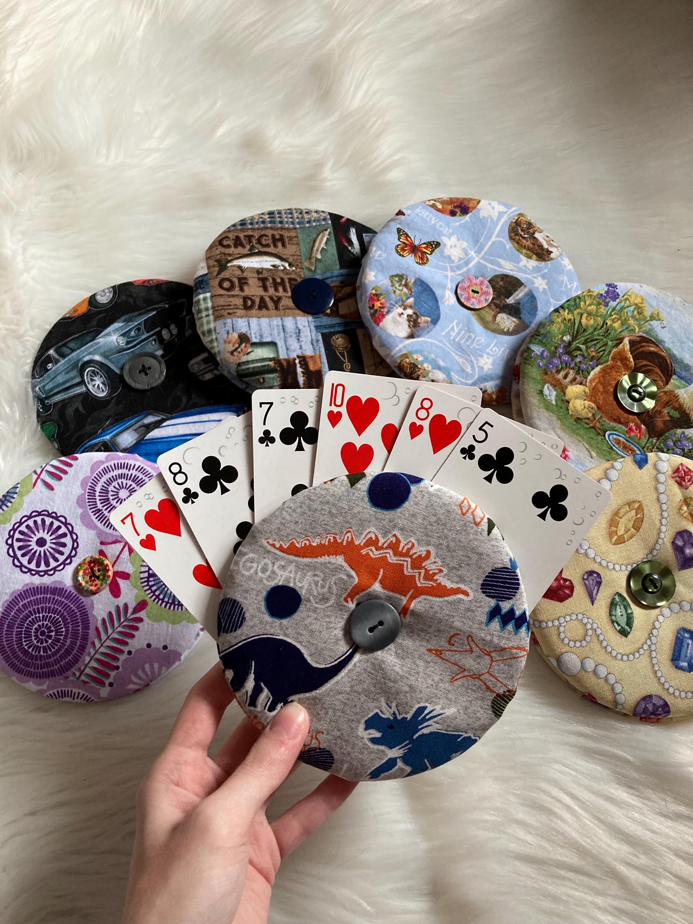 Playing Card Holder for Small Hands,Easy to Hold Card Stand for Kids,Game Play Aid for Children, Helping Hands Card Holder for Seniors