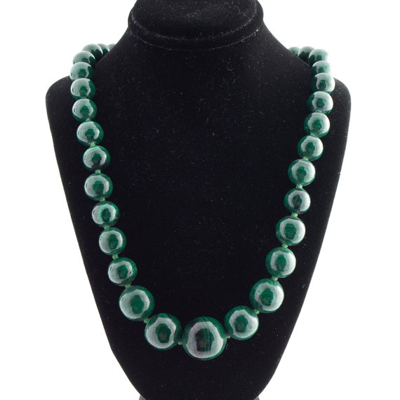 Green Glass Graduated Bead Necklace - Gem