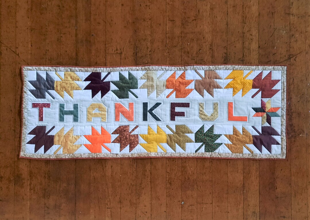Quilt Pattern: Thanksgiving Table-runner or Wall-hanging, Maple Leaf ...