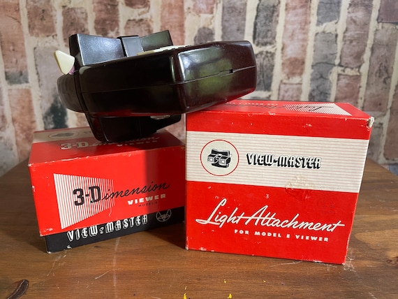 View-master 3-dimension Stereo Viewer Model E With Light