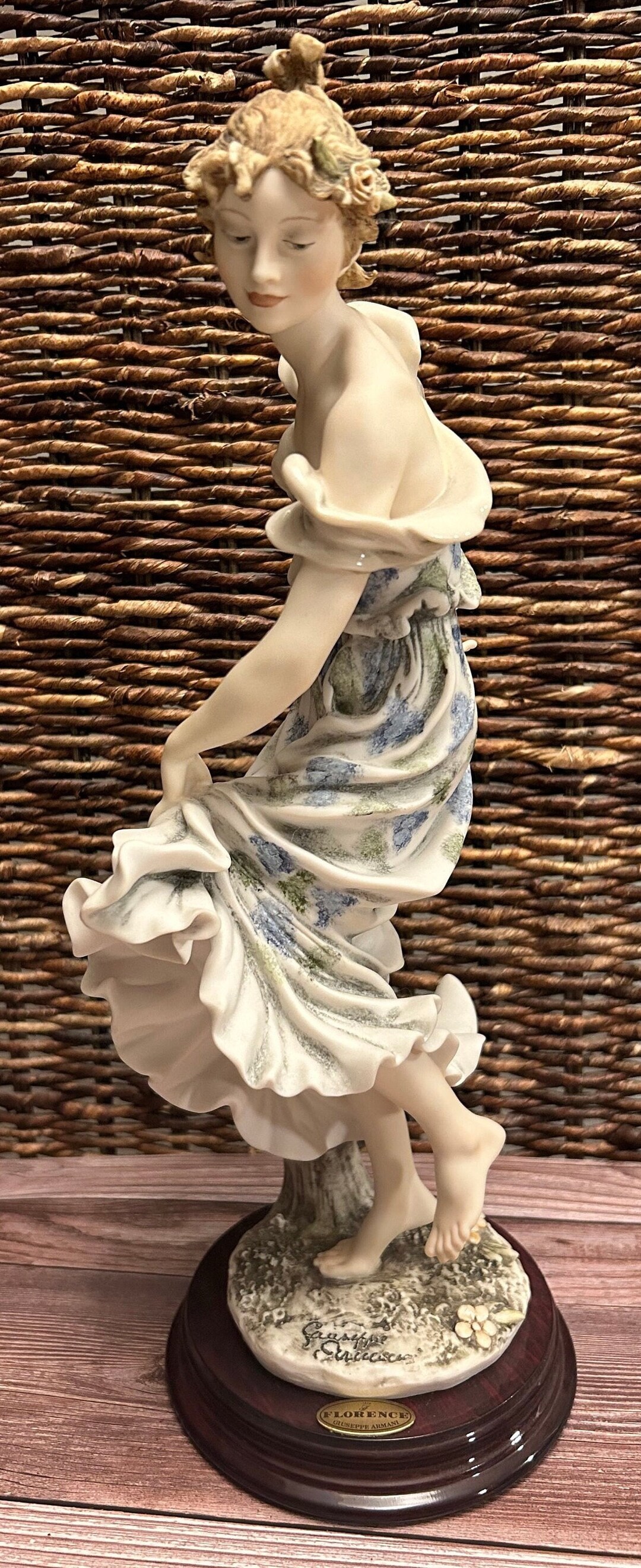Giuseppe Armani Figurine - Etsy