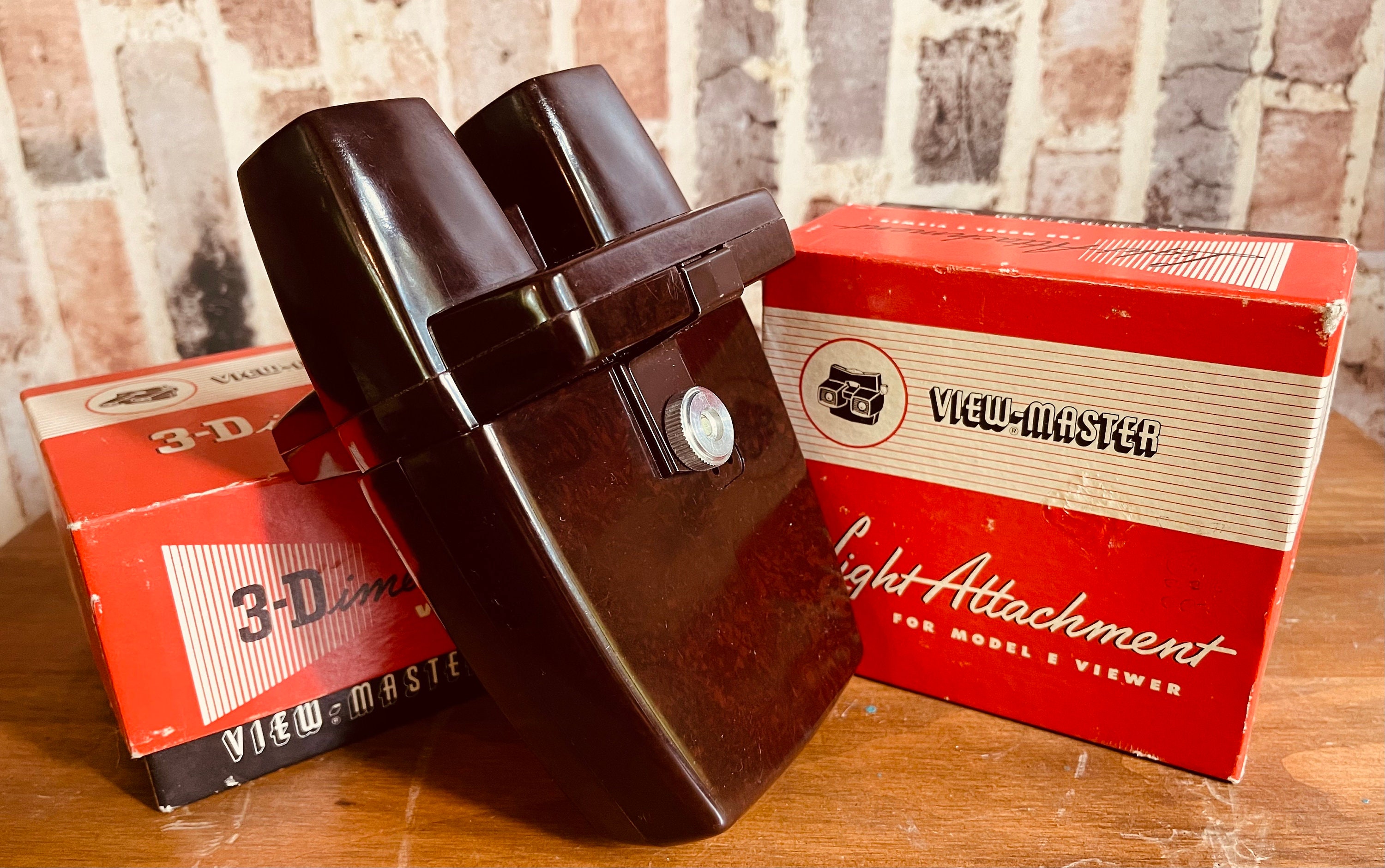 View-master 3-dimension Stereo Viewer Model E With Light