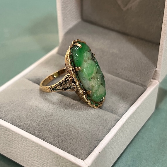 14k Gold & Carved Jade Ring