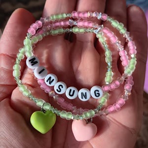 Minsung Stray Kids Beaded Bracelet, SKZ Pink and Green stretch bracelet, Han and Lee Know