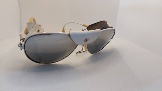 Glacier outlet glasses india
