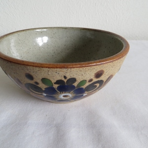 Vintage Stoneware Bowl Artisan Speckle Pottery Mexico Signed i591