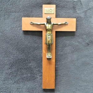 Wood 12&quot;  Cross Crucifix Metal Jesus Spirituality Catholic Church Religious Home Wall Decor MD g2325