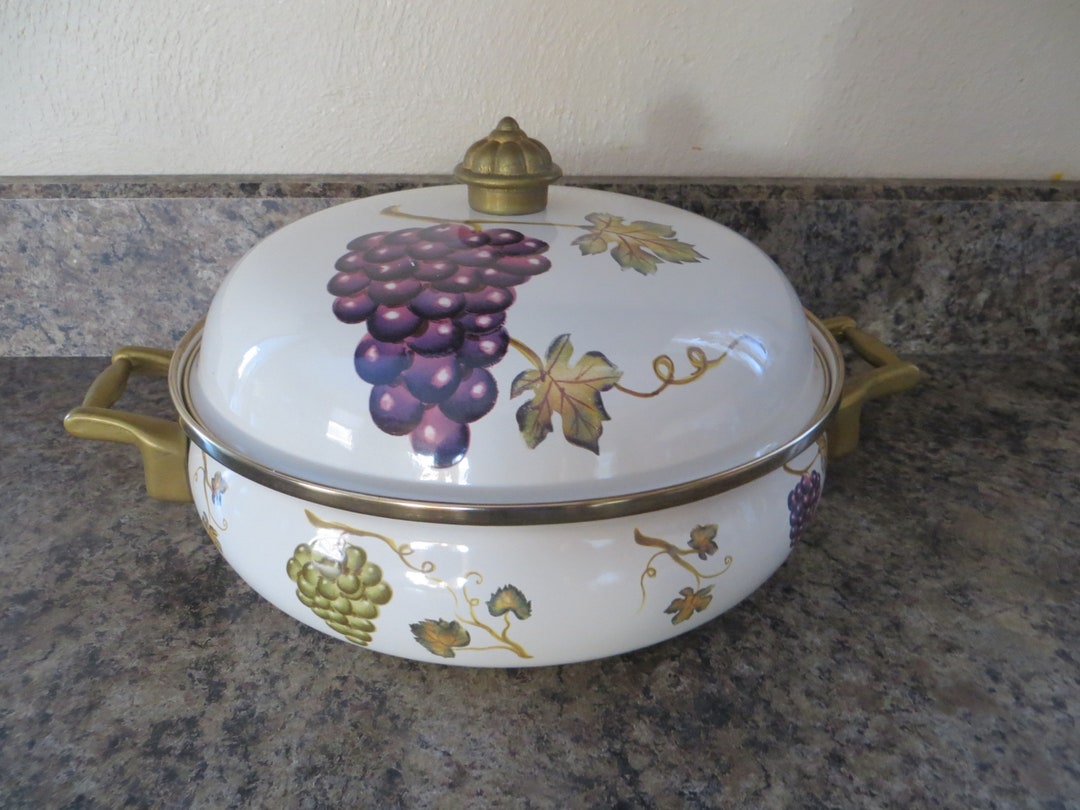 Enamel Round Roaster Pan With Handles and Knob Decorated Grape and Leaf