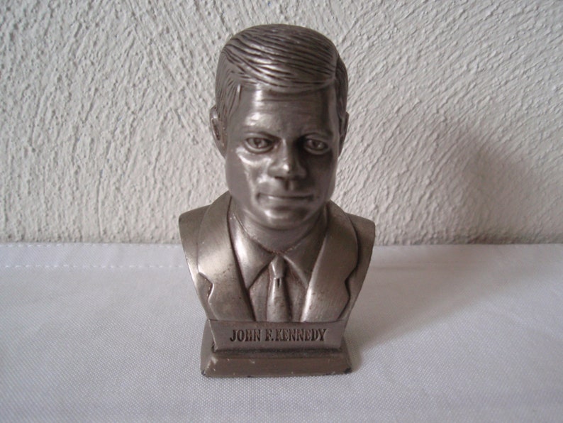Quality Miniature 3 Inch Figure John F Kennedy President Solid Cast Iron Collectible Memorabilia Souvenir Figurine d832