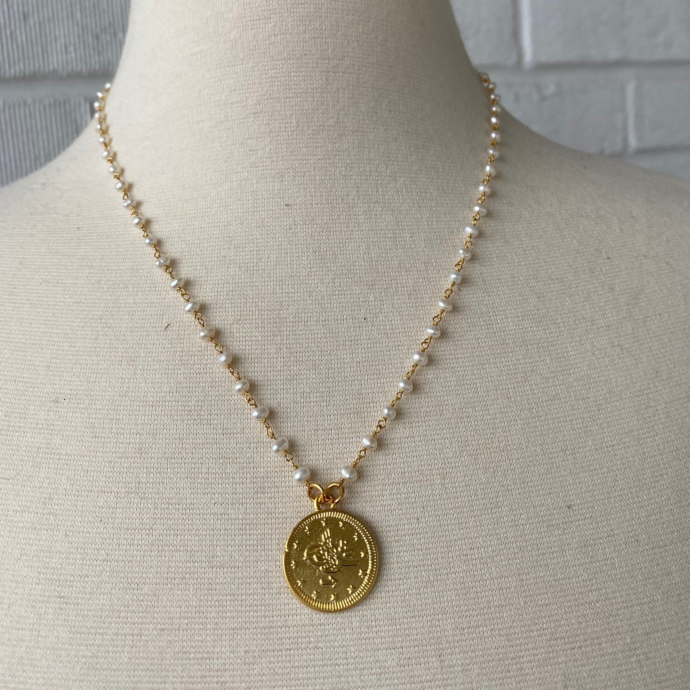 Stine a Pendant Chain Pett Coin