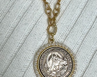 Horse Pendant necklace