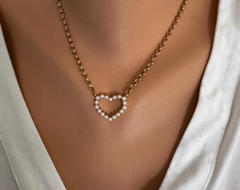 Pearl heart necklace