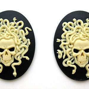 2 Goth Punk Emo Gorgon MEDUSA SKULL with SNAKES Serpents Halloween 40mm x 30mm Cameo Ivory Color on Black Resin Cameos Lot Costume Jewelry
