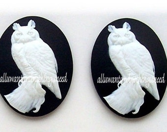 2 White Owl On Black Cameo 40mm x 30mm CAMEOS Lot Bird of Prey Owls Cabochons Costume Jewelry