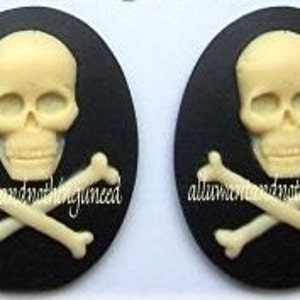 4 Goth Punk Zombie Dead Goth Punk Halloween Emo SKULL and Bones Ivory Color on Black 40mm x 30mm Resin Cameos Costume Jewelry image 2