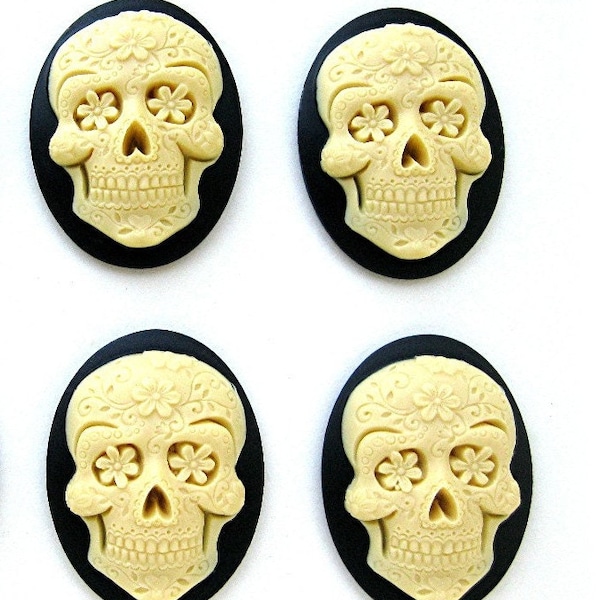 4 Goth Day of the Dead Ivory Sugar Skull & Flowers on Black Día de los Muertos Halloween Wiccan 40mm x 30mm Resin CAMEOS Calaveras de Azúcar