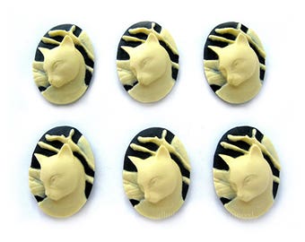 6 Unset NEW Cat Cats 25mm x 18mm Kitty Cat Feline Ivory Color on Black Background  Resin CAMEOS LOT Costume Jewelry