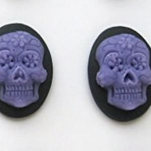 6 Goth Day of the Dead Sugar Skull and Flowers PURPLE on Black Día de los Muertos Emo Halloween 18mm x 13mm Resin CAMEOS Lot Cabochons
