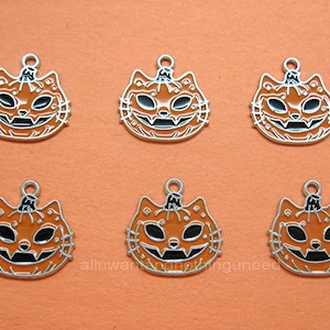 6 Ant. Silvertone CAT Face JACK O LANTERN Jack-O-Lantern Pumpkin Pendant Pendants Charms to make Costume Jewelry Crafts Earrings Necklaces