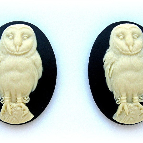 2 Ivory color BARN OWL On Black Cameo 40mm x 30mm CAMEOS Lot Bird of Prey Owls Harry Cabachons Potter Costume Jewelry