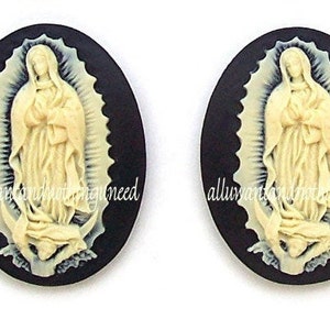 2 Christian Religious Our Lady Of Guadalupe Virgin Mary Holy Mother Jesus Ivory Color on Black 40mm x 30mm Resin Costume Jewelry Cameos LOT image 1