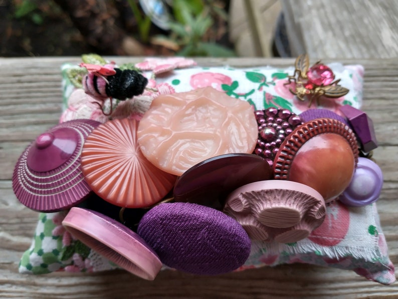 Celluloid Jewelry Vintage Button Bracelet Celluloid Button Bracelet Purple Buttons Button Assembly Grape Soda-Purple Button Bracelet