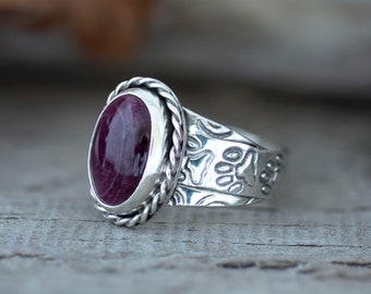 Purple Spiny Oyster Ring sz 10, Handmade Boho Chic Jewelry, Blackened Wide Band Ring, Women's Western Sterling Silver Statement ring