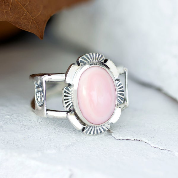 Dainty Pink Conch Silver Ring sz 9, Handmade Boho Chic Artisan Jewelry, Narrow Sterling Silver Band Statement rings, Unique One of a kind