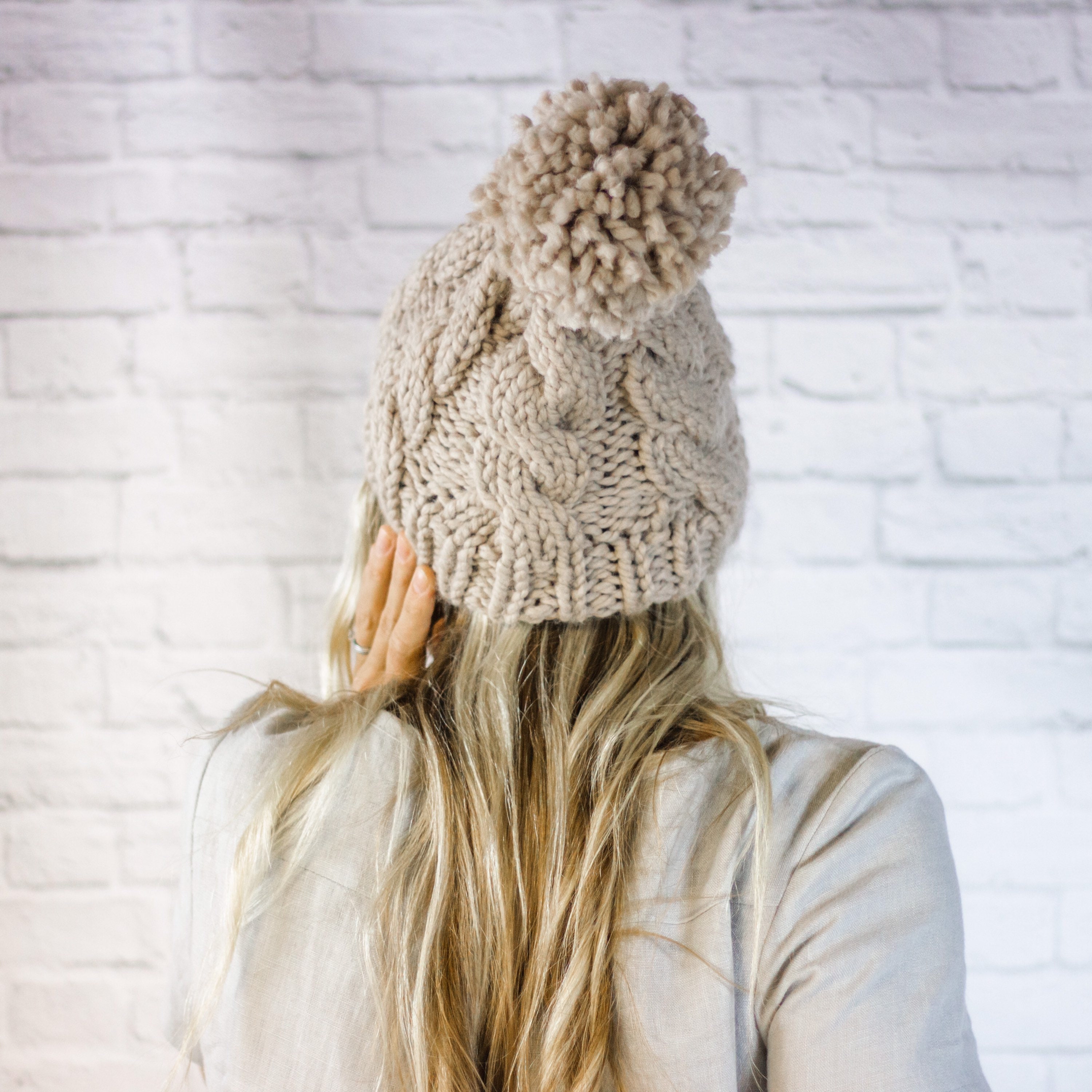 Women’s Mix oat Winter Ribbed Beanie Hat Chunky Cable Knit Pompom Warm REDESS Women main image 3