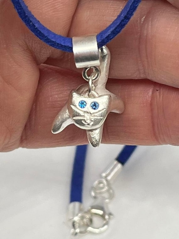 Pandora store cat necklace