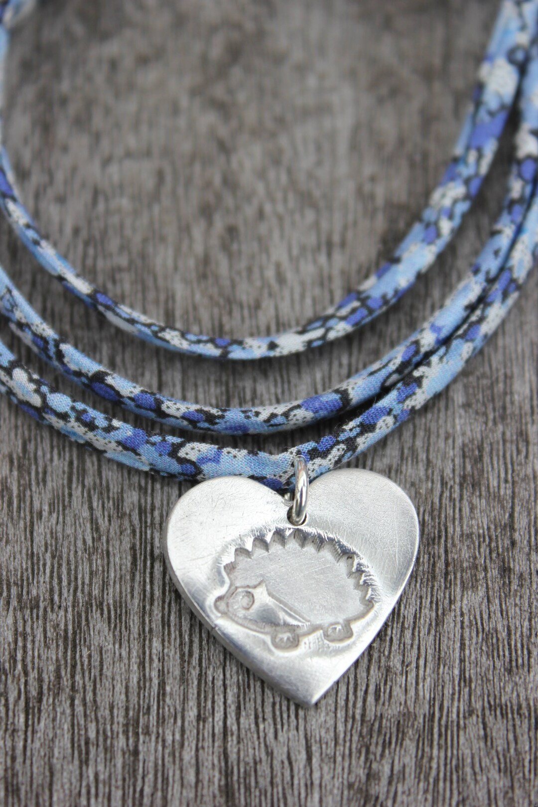 Fabric charm bracelet Clearance