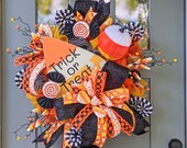 Candy Corn Wreath, Halloween Wreath, Trick or Treat Door Decor, Halloween Front Porch Decor, Halloween Candy Wreath, Candy Corn Pumpkin