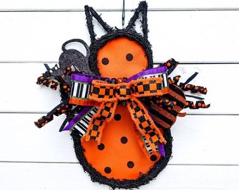 Black Cat Door Hanger, Black and Orange Halloween Door Decor, Halloween Front Door, Canvas Door Hanger, Black Cat Decorations