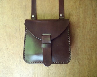 Leather crossbody bag, small. With inside pocket. Handmade leather bag. Leather shoulder bag. Dark brown.