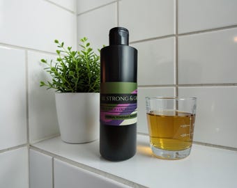Be Strong & Grow Herbal Hair Rinse • Organic Vinegar Based Clarifier • Promotes Hair Growth. Infused with Nettle, Horsetail and Rosemary