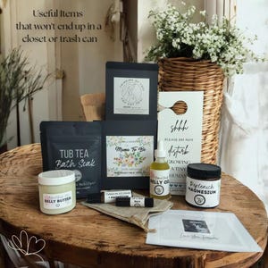 Natural Pregnancy Self Care Gift Box for Mom to Be | Gift for Pregnant Wife, Friend, Daughter, Sister- Mom To Be Gift | Organic Products