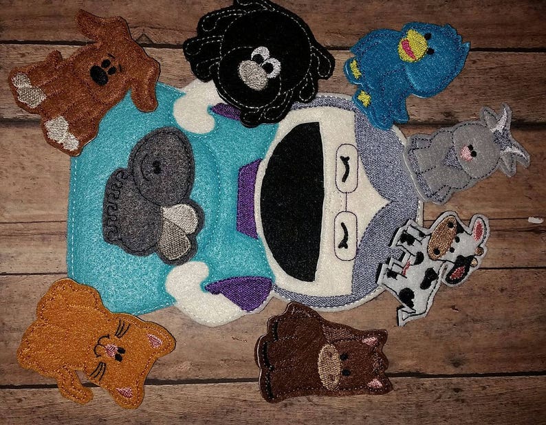 There Was an Old Lady Who Swallowed A Fly Finger Puppet Set - Etsy ...