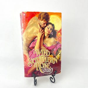 Wild Southern Rose di Caroline Bourne Prima ristampa Brossura con copertina flessibile 1985