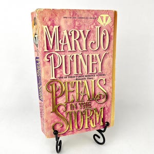 Petali nella tempesta di Mary Jo Putney, prima edizione Topaz del 1993, libro tascabile con copertina arretrata