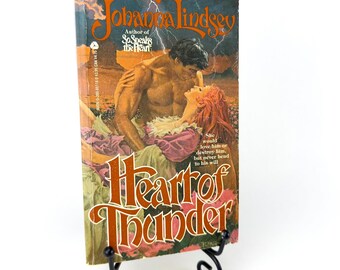 Heart of Thunder by Johanna Lindsey 1st Edition Paperback 1983 w/Clinch Cover