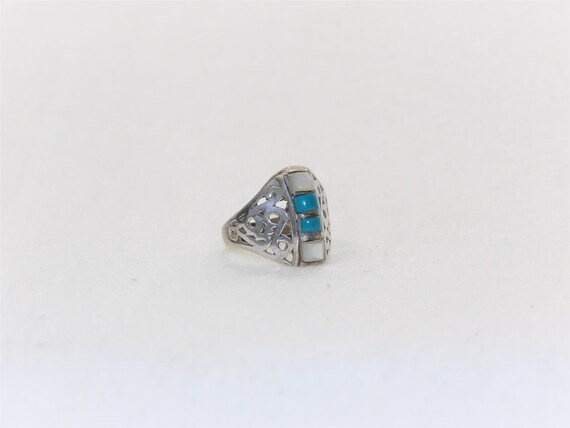 Sterling Silver turquoise and mother of pearl rin… - image 3