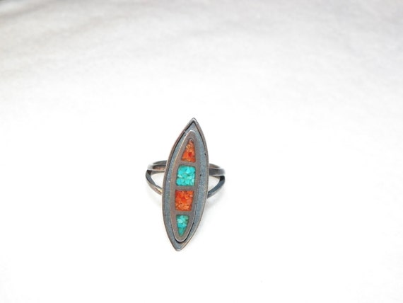 Sterling Silver Ring With Red Coral Chip Inlay an… - image 1
