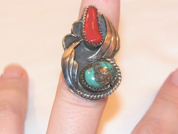 Large Sterling Silver SOuthwestern Style Ring, Re… - image 7