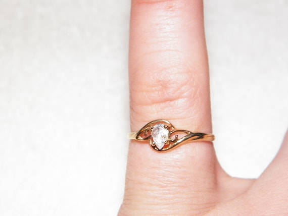 Vintage 10k Gold CZ Ring - image 2